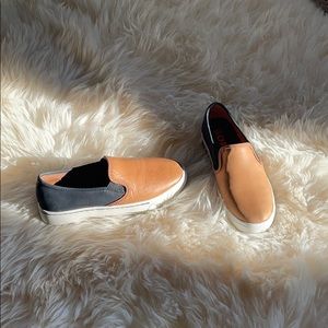 Two tone Sorel slip on